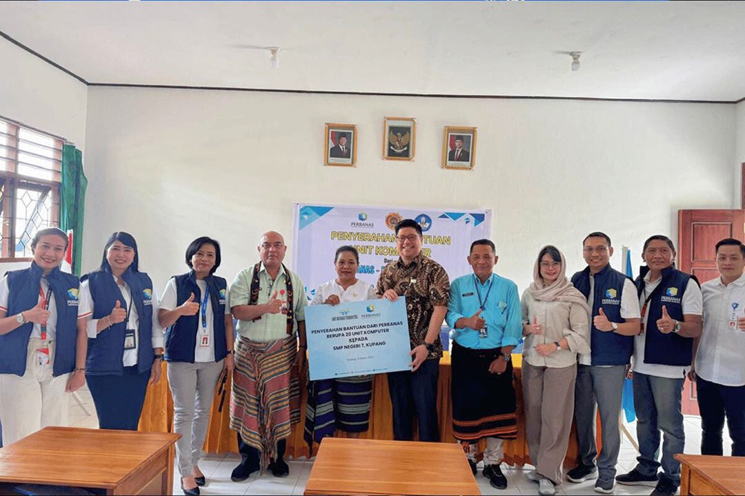 Donation of 20 Units Computer from Taraflihaber